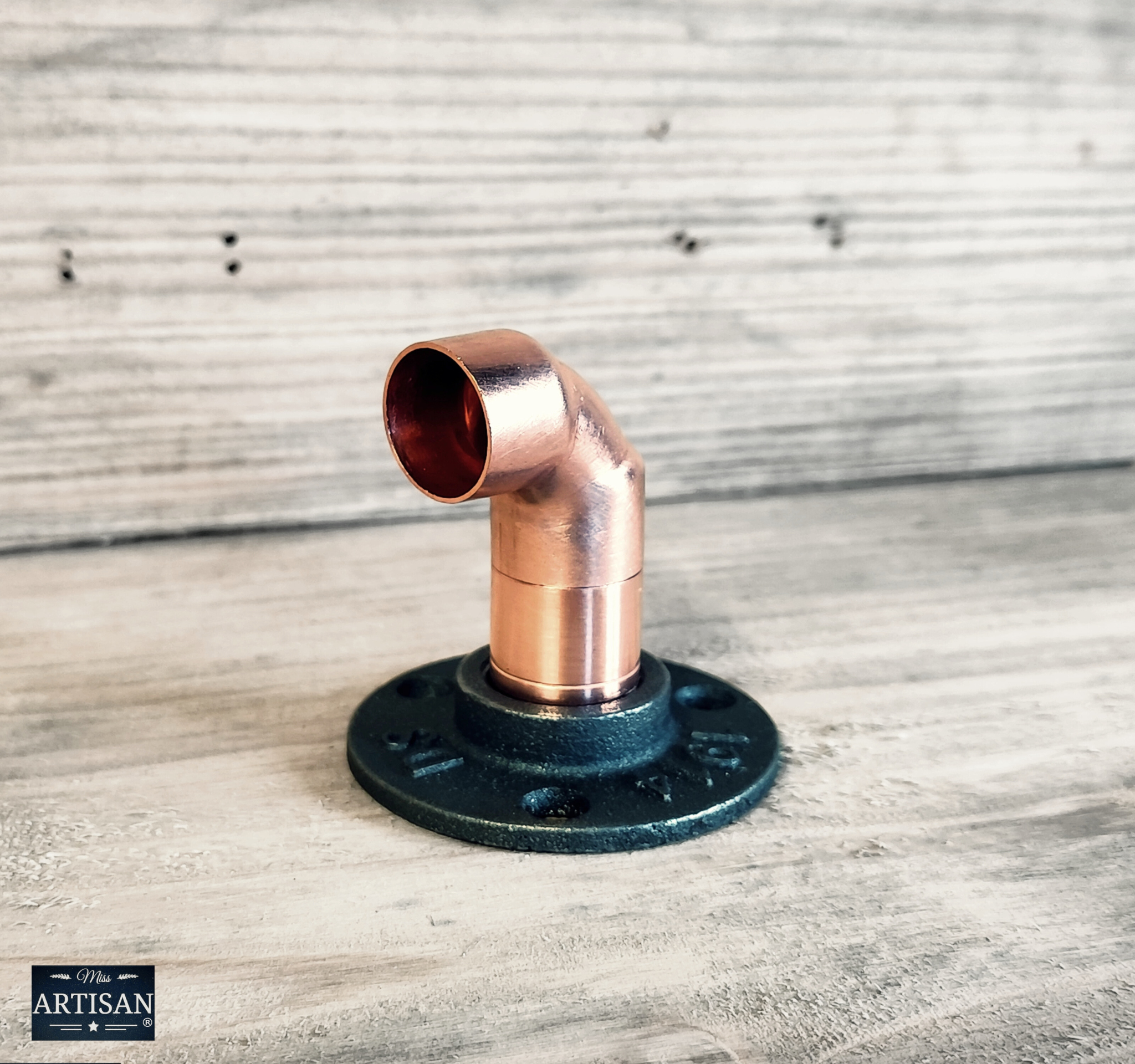 8 X 22mm Brass Fittings With Malleable Iron Flanges – Wall Or Floor Mount Plumbing Fittings