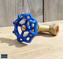 Laden Sie das Bild in den Galerie-Viewer, 22mm Stopcock Valve With Oversized Blue Wheel Handle