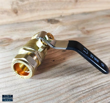 Load image into Gallery viewer, 22mm / 15mm Black Lever Ball Valves