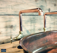 Laden Sie das Bild in den Galerie-Viewer, Pair Of Copper Faucet Taps - Fixed Spout
