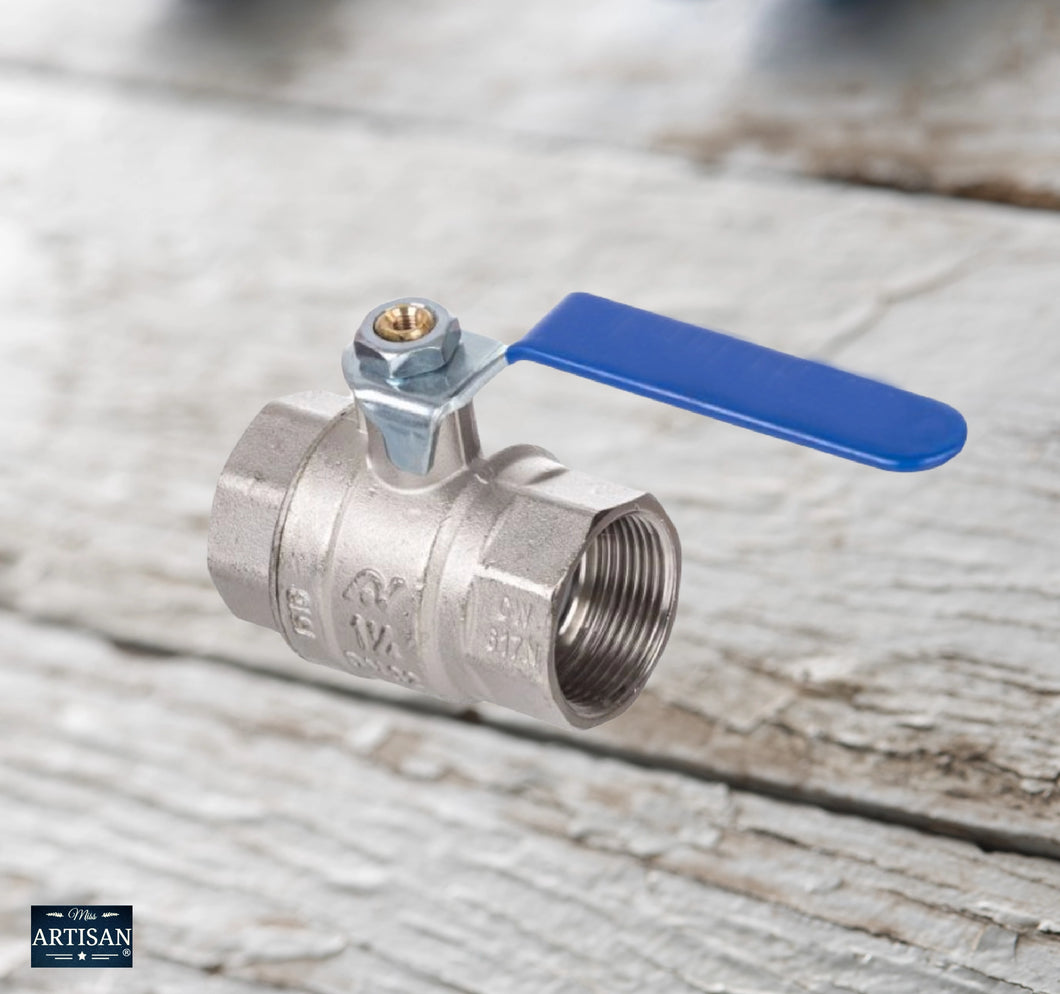 1/2 - 3/4 Inch Blue Lever Ball Valves