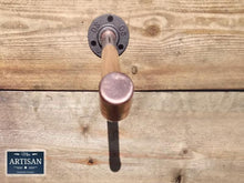 Laden Sie das Bild in den Galerie-Viewer, Angled Copper Pipe Clothes Rail - Miss Artisan