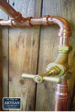 Laden Sie das Bild in den Galerie-Viewer, Freestanding Copper Bath Faucet Taps - Miss Artisan