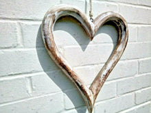 Charger l&#39;image dans la galerie, Extra Large Open Solid Wood Heart - Miss Artisan
