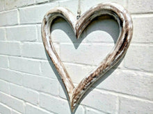 Laden Sie das Bild in den Galerie-Viewer, Extra Large Open Solid Wood Heart - Miss Artisan