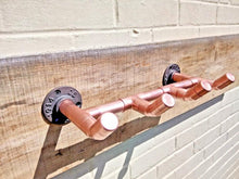 Laden Sie das Bild in den Galerie-Viewer, Copper Pipe Coat Hooks - Miss Artisan