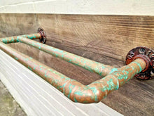 Laden Sie das Bild in den Galerie-Viewer, Rusty Old Double Copper Towel Rail - Miss Artisan