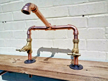 Laden Sie das Bild in den Galerie-Viewer, Copper Pipe Swivel Mixer Faucet Taps - Miss Artisan